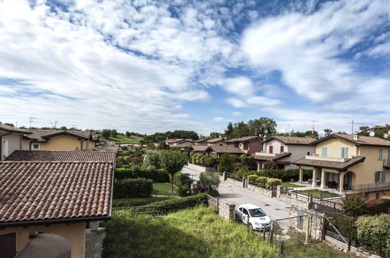Iniziativa Gilioli Costruzioni - Realizzazione di complesso di 25 ville - Lonato del Garda